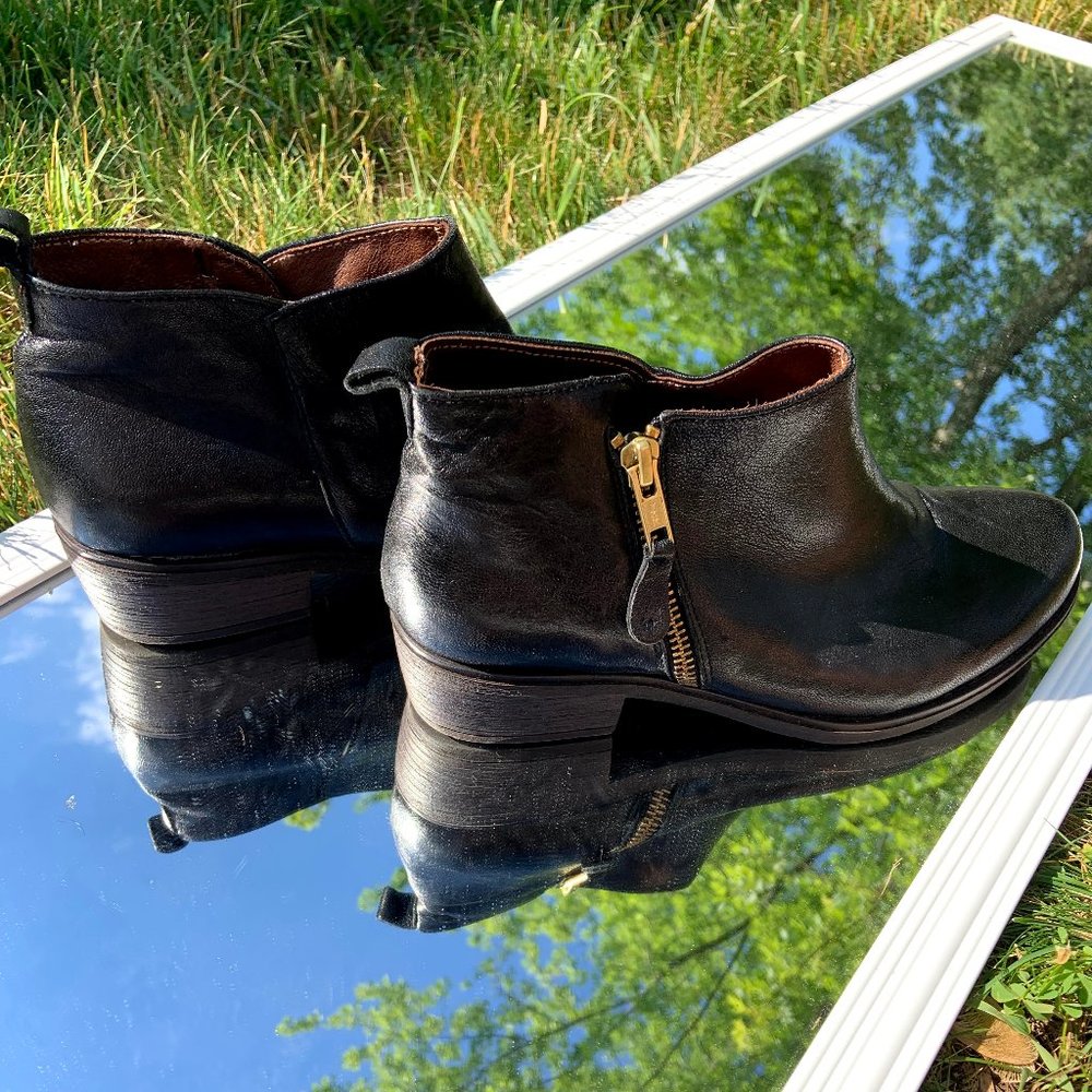 Eric Micheal Ankle Boots Black